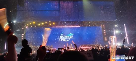 《星铁演唱会门票开售瞬间售罄 玩家强烈要求官方打击黄牛》