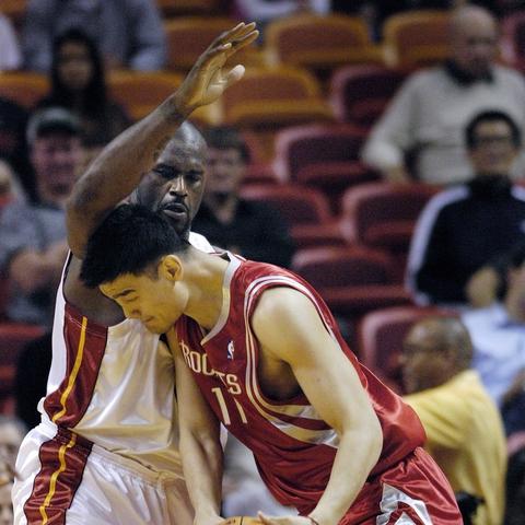 《新手必看！街头篮球挡拆传球保姆级图文教程》