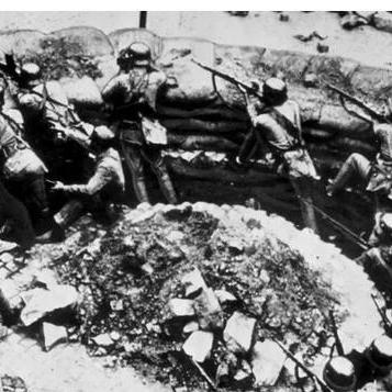 《不败流玩法攻略：战争公约阵容搭配技巧》