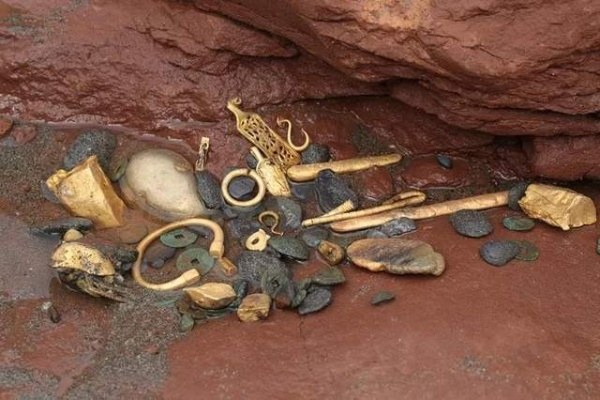 乱世寻宝：天下大乱重宝藏匿之地揭秘