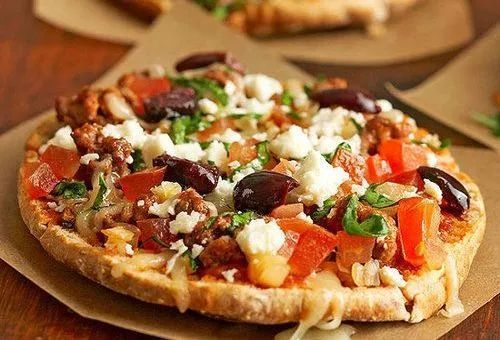 披萨制作攻略：爱因斯坦的美食秘籍