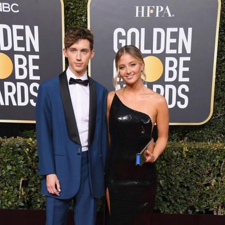 摩尔庄园手游：白裙获取攻略