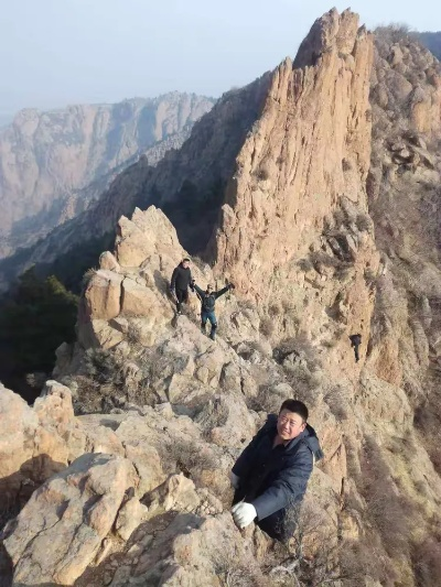 广成山顶攀登攻略：跳山顶技巧揭秘