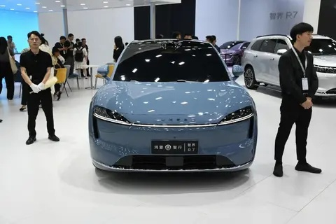 智界R7增程版预订：53.4度大电池 续航超1600km