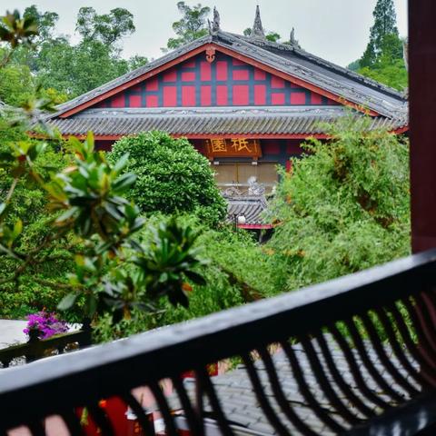 峨眉山宝藏揭秘：丰厚奖励一览