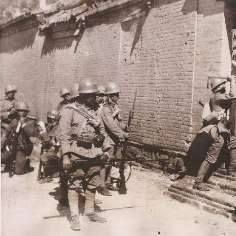 岸边露伴一动不动 忏悔室角色海报公开