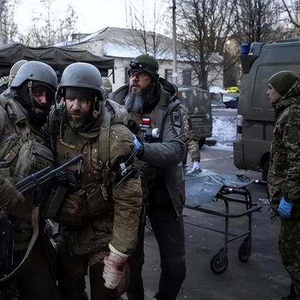 荣耀3建筑：钢铁将军指挥核心功能解析