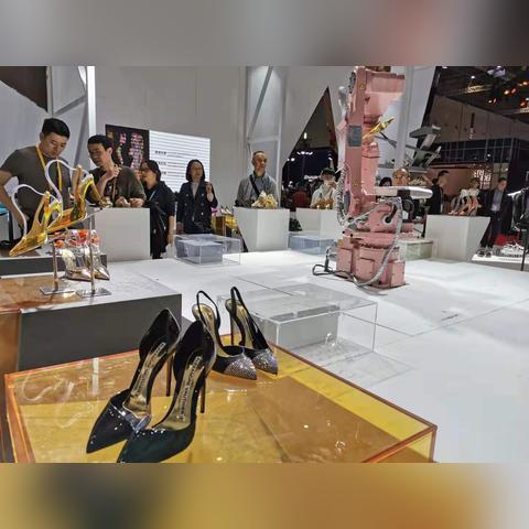 一路小机器人通关攻略分享