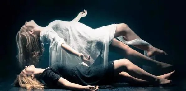 不寐之境：揭秘女巫诅咒之谜