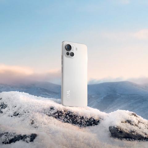 苹果20周年纪念版iPhone：折叠屏+全面屏设计