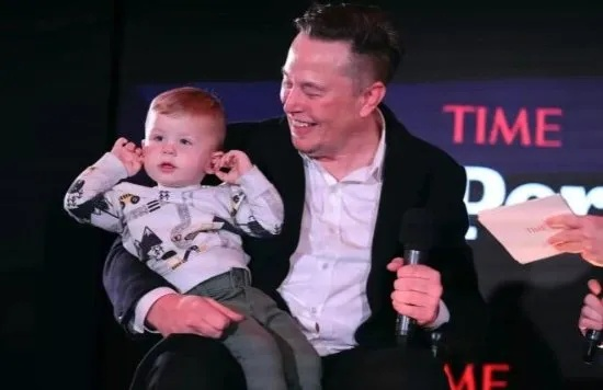 马斯克：或育有百子