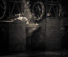 《逐次升级的死亡惨状：帕斯卡银幕惊悚演绎》