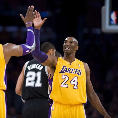 复仇者联盟：末日之战全阵容亮相，粉丝热议