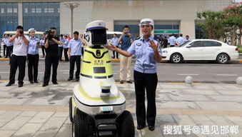 机器人交警“夸父”四川话上岗