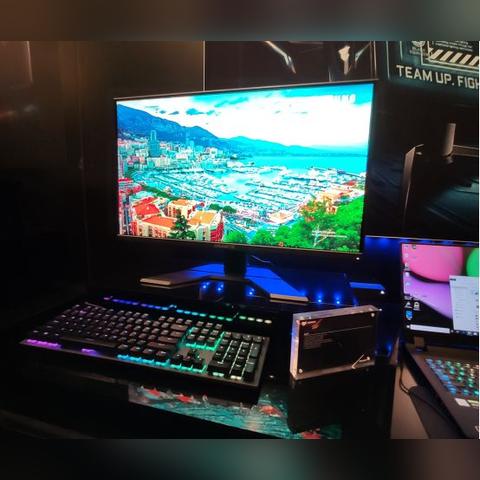 无限进化激战BOSS，神装速成探秘境，双倍狂欢今夜启！