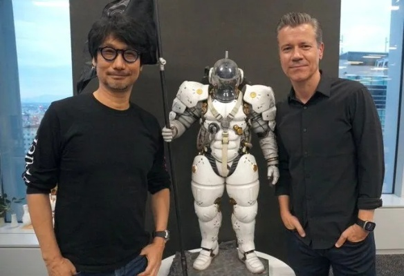 庆祝《死亡搁浅2》进厂压盘！小岛秀夫晒照好馋人