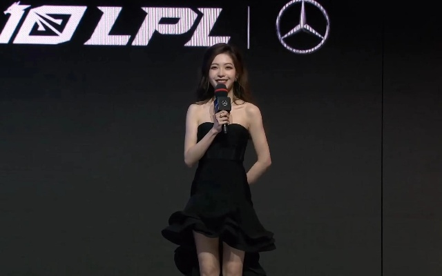电竞翻译官！LPL美女主持人希然跨界加盟《歌手》