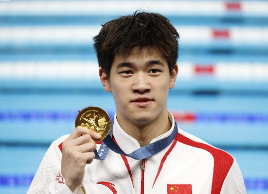 潘展乐小时候说比孙杨快就够了 如今解锁儿时愿望！
