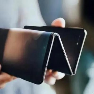 林斌换上小米15S Pro：首发搭载自研SoC玄戒O1