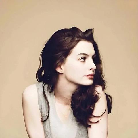 《穿普拉达的女王2》北美定档 但安妮·海瑟薇是否回归仍未官宣