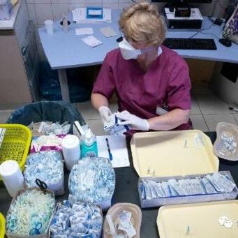 尼尔确认美末疫苗可行引争议 外媒吐槽:求你别说了