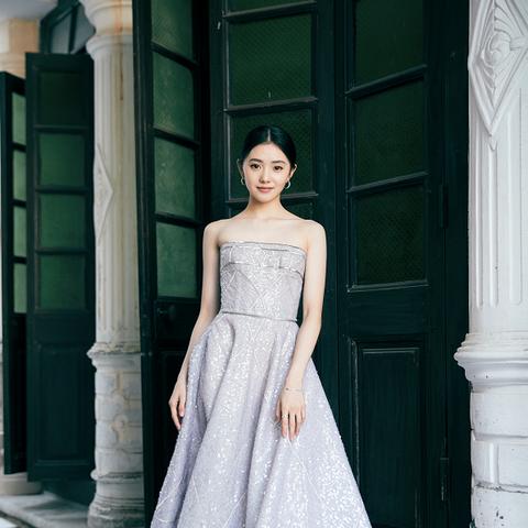 陈都灵喜提一加Ace 5至尊版 评价：游戏体验特别丝滑