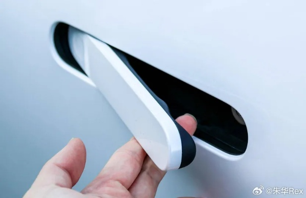 小米回应YU7门把手冬天是否会冻住:极寒天气可能结冰