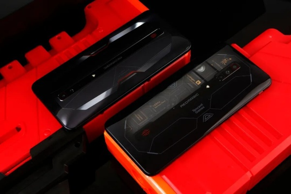 稳帧畅玩《黑神话》！红魔10S Pro系列手机发布