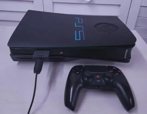 玩家将PS5魔改PS2：还原度超高 梦回2000年