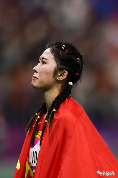 吴艳妮亚锦赛13秒07摘铜 赛后哽咽向大家道歉：很对不起大家
