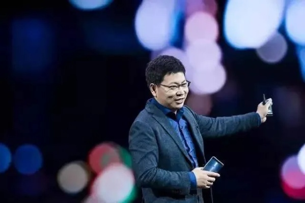 余承东再曝金句:不能不顾生命安全地乱吹！