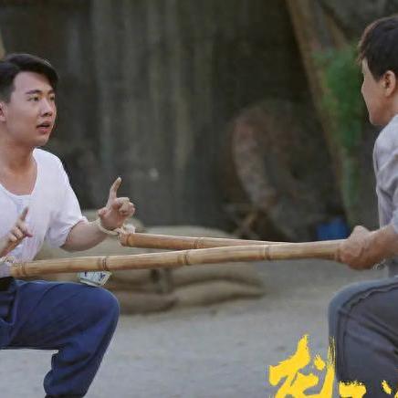 《最终幻想4重制版》SE揭晓神秘预告，粉丝翘首以盼