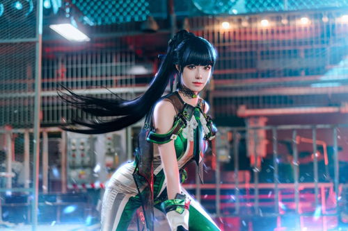 《剑星》伊芙新装美图，性感女主坐姿尽显风采