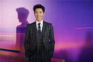 女子电竞风云：男玩家硬称女身份，揭秘背后真相！