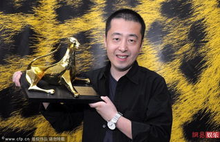 成龙洛迦诺电影节获终身成就奖：全球影迷致敬传奇