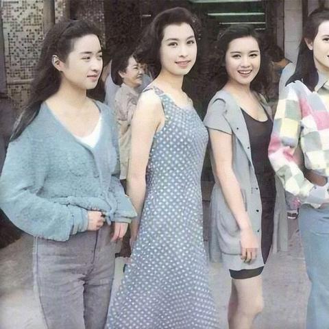 PS新机大揭秘：16GB内存+AI超分，性能飞跃！