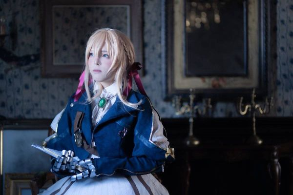 《薇尔莉特COS服装搭配染色秘籍，打造完美开放空间造型》