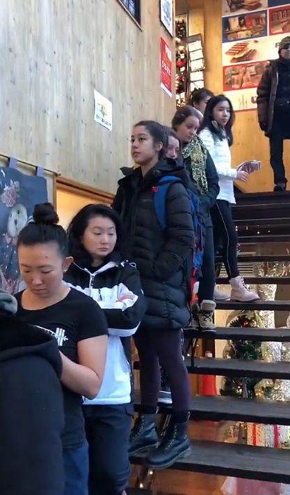 《日本名师爆笑封肚瞬间！偶遇奇遇，玩家热议》