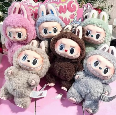 义乌女老板3月开3店，Labubu娃衣销量爆表！