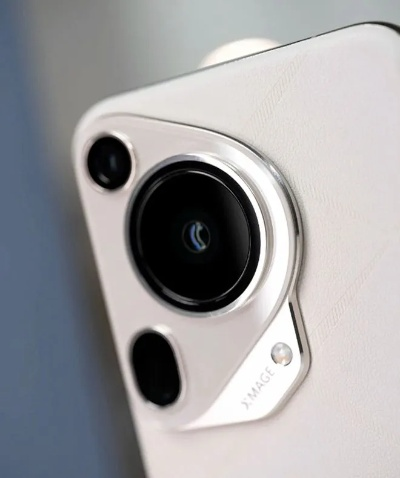 华为Pura 80 Ultra震撼登场！双焦段长焦切换新体验