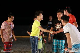 《六旬辣妈挑战腹桥，笑料百出萌态十足》