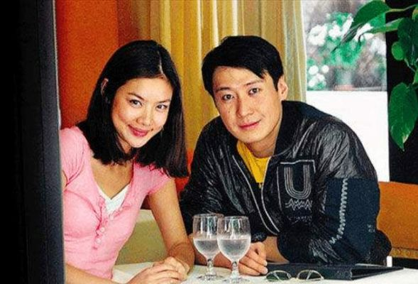 乐基儿离婚后首谈黎明：断联祝福，成功新生活揭秘