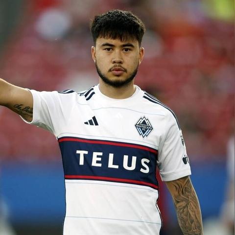 中国足协突发！主帅伊万团队合作终止，揭秘背后真相