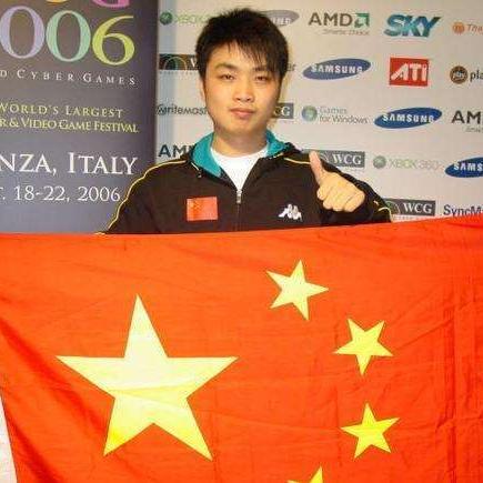 《深夜回忆录：那场让你心跳加速的电竞对决》