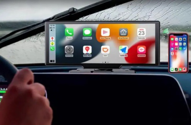 iPhone视频无缝投屏：CarPlay停车观影新体验