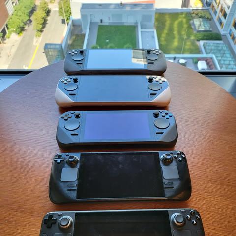 Steam Deck原型机内部揭秘：2万购入独家曝光