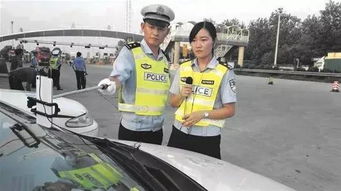 周鸿祎直播体验公交，重庆安排获赞！