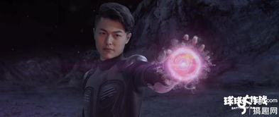 《球球大作战》霸屏挑战：揭秘魔性名画背后的神秘世界！