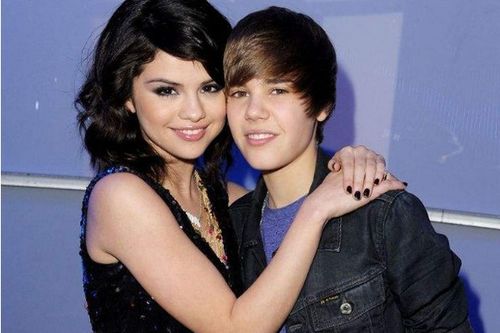 贾斯汀·比伯自曝易怒崩溃，揭秘明星内心风暴