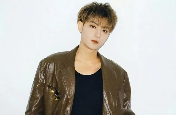 黄子韬亲证卫生巾异物无害，揭秘真相！